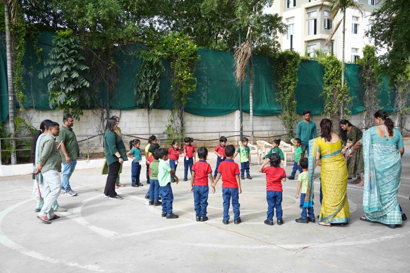 GRADE LKG GREEN COLOUR DAY