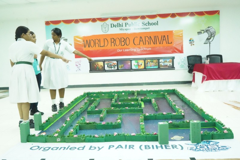 WORLD ROBO CARNIVAL